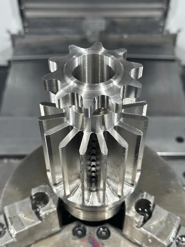 316 stainless steel hub with machined cooling fins